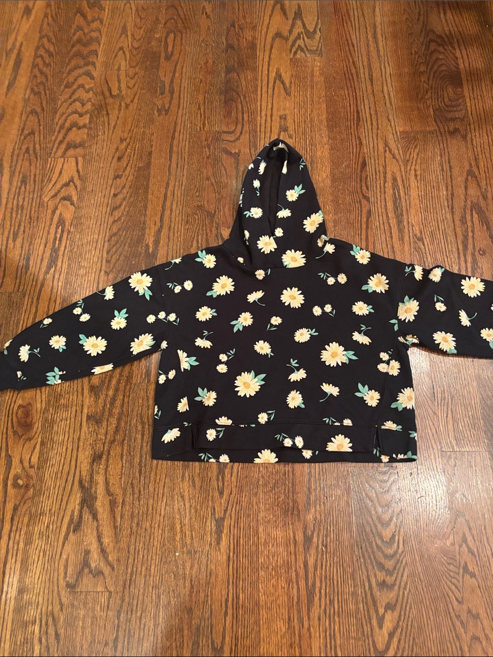 Old Navy Black Daisy Crop Hoodie with Yellow & White Flowers Girls large (10-12